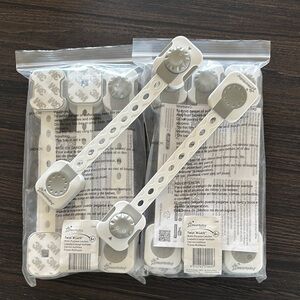 Dreambaby Twist N Lock White Safety Locks Cabinet Locks. 14 locks